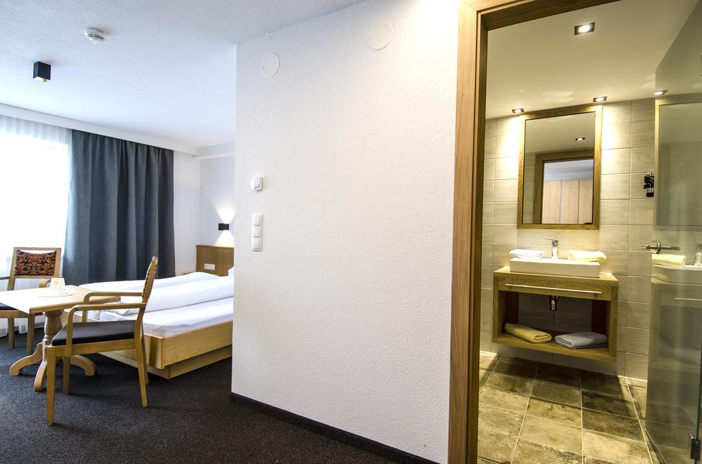 Hotel Garni Persutt Ischgl Kültér fotó