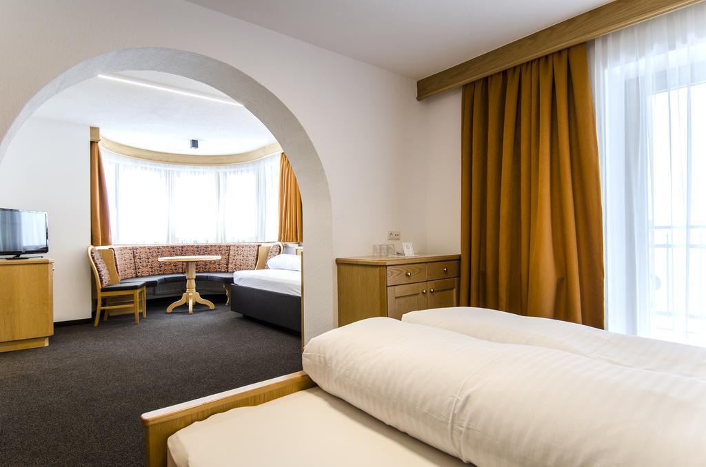 Hotel Garni Persutt Ischgl Kültér fotó
