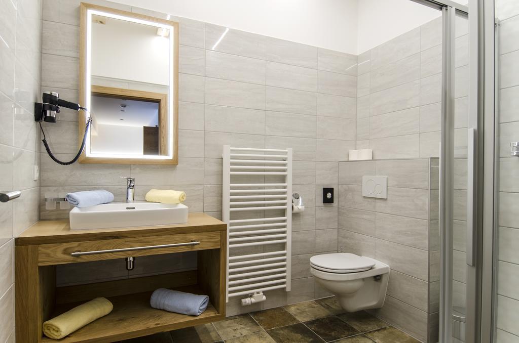 Hotel Garni Persutt Ischgl Kültér fotó