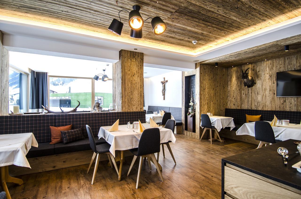 Hotel Garni Persutt Ischgl Kültér fotó