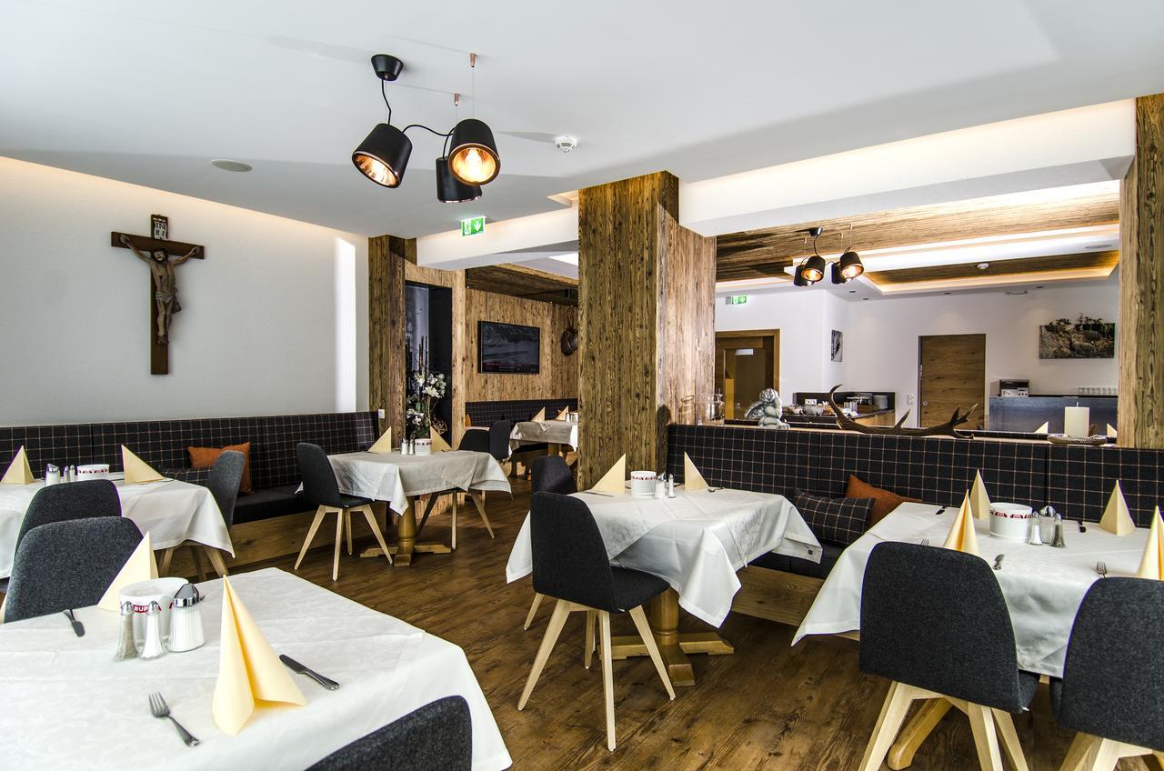Hotel Garni Persutt Ischgl Kültér fotó