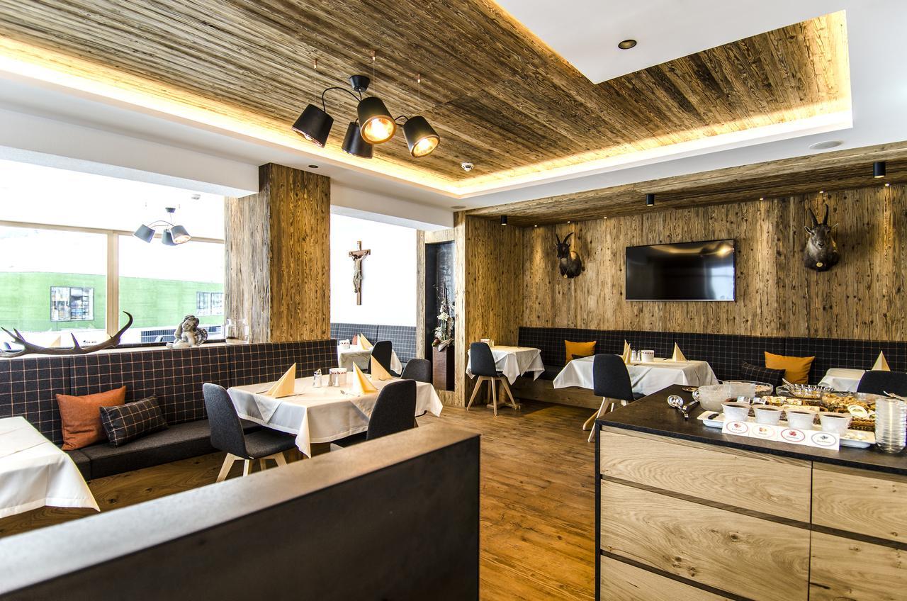 Hotel Garni Persutt Ischgl Kültér fotó